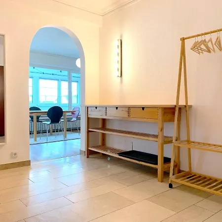 Sehr Schoene In Koeln-brueck Mit Eigenem Parkplatz Apartmán