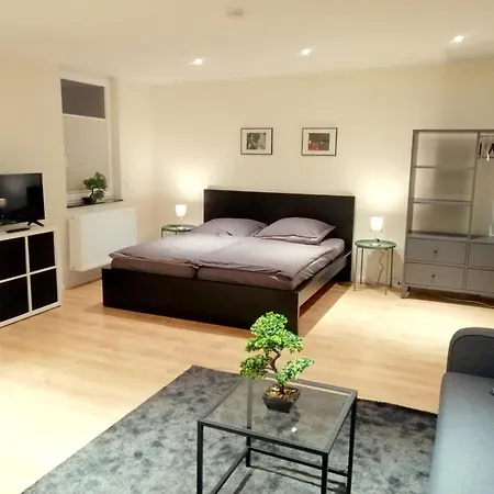 Apartmán Sehr Schoene In Koeln-brueck Mit Eigenem Parkplatz