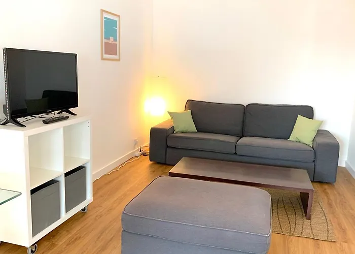 Sehr Schoene In Koeln-brueck Mit Eigenem Parkplatz * Köln