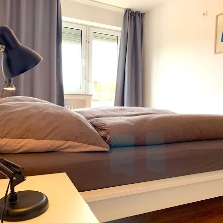 Schoene 3-zimmer-wohnung In Koeln-brueck Mit Eigenem Parkplatz Cologne
