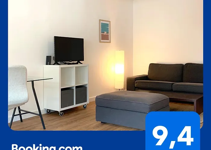 Sehr Schoene In Koeln-brueck Mit Eigenem Parkplatz Apartmán